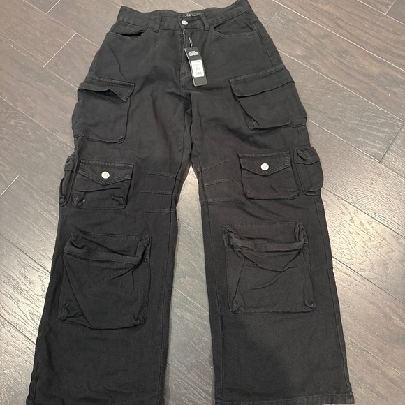 Fashion Nova Pants - Melrose High Rise Cargo Jeans- Black